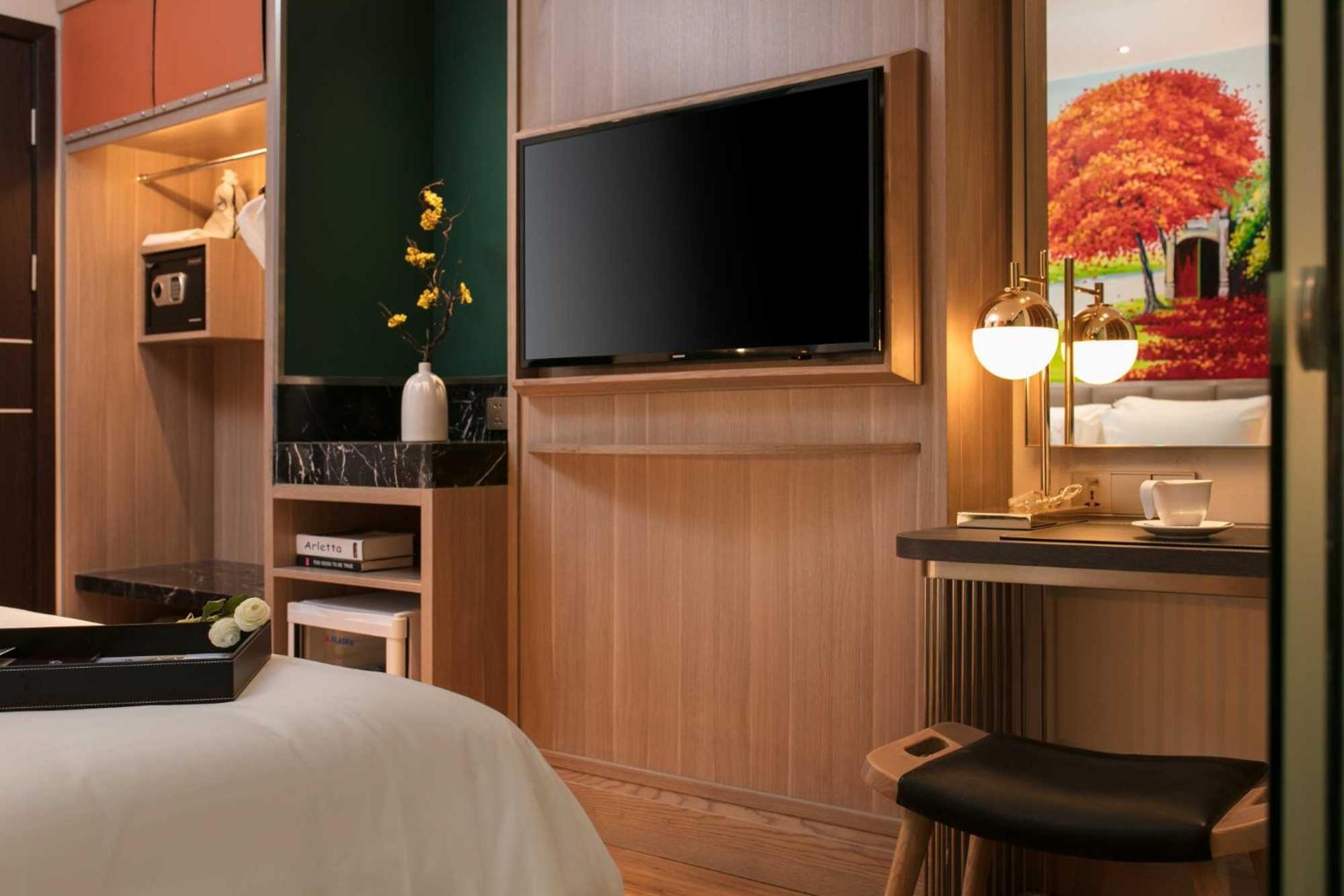 Aurora Premium - A Lifestyle Hotel Ханой Экстерьер фото